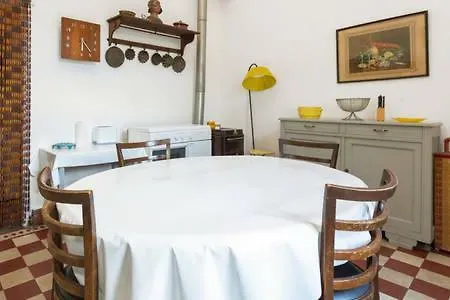 Apartment Bel Dans Cloitre Arbore *